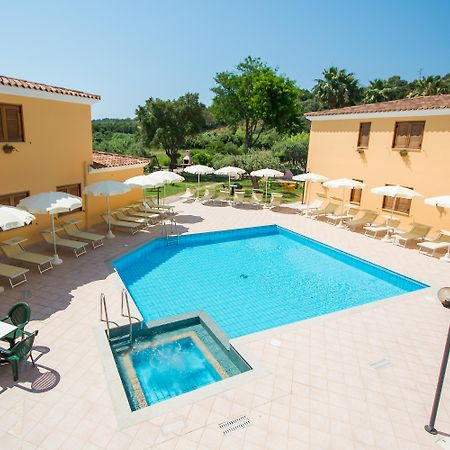 קאלה ליברוטו Residence Cala Viola מראה חיצוני תמונה