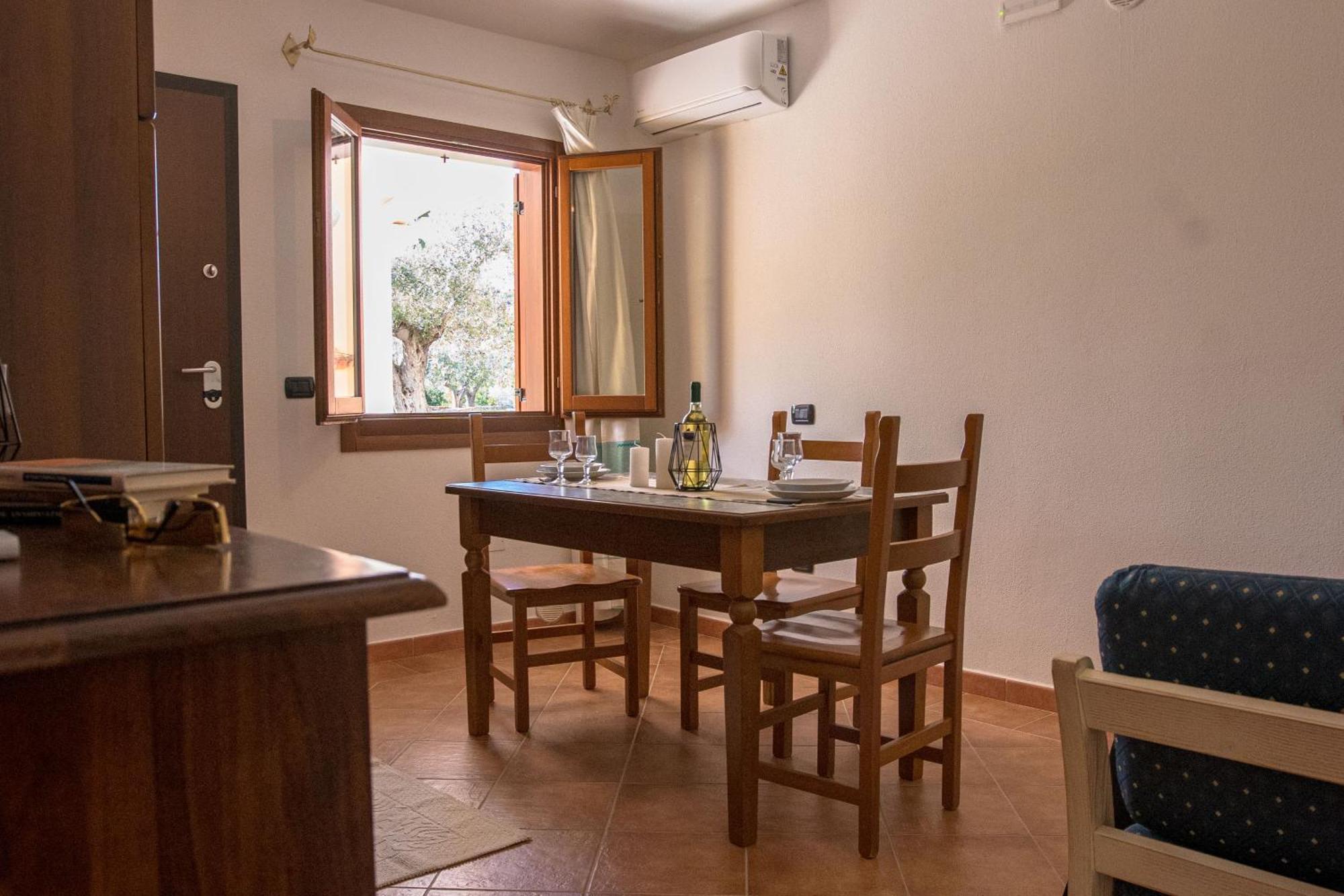 קאלה ליברוטו Residence Cala Viola מראה חיצוני תמונה