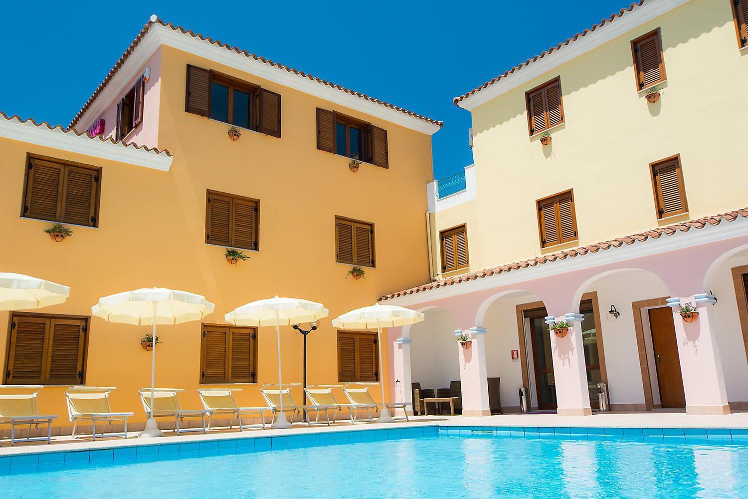 קאלה ליברוטו Residence Cala Viola מראה חיצוני תמונה